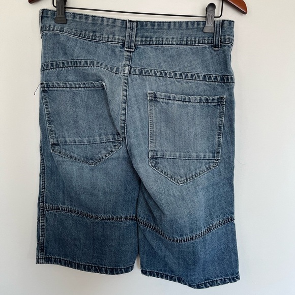 Urban Heritage Men's Blue patchwork Y2k Denim Shorts size 30 - Picture 4 of 6